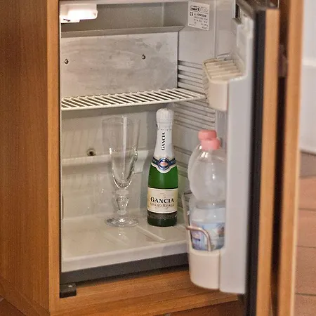 Chiaro Di Luna Hotel